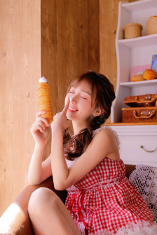 荒川洋子